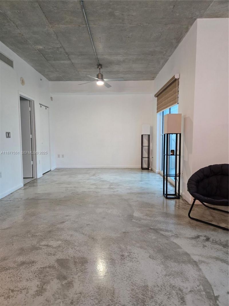 234 NE 3rd St, Unit 1104, Miami, FL 33132 Photo