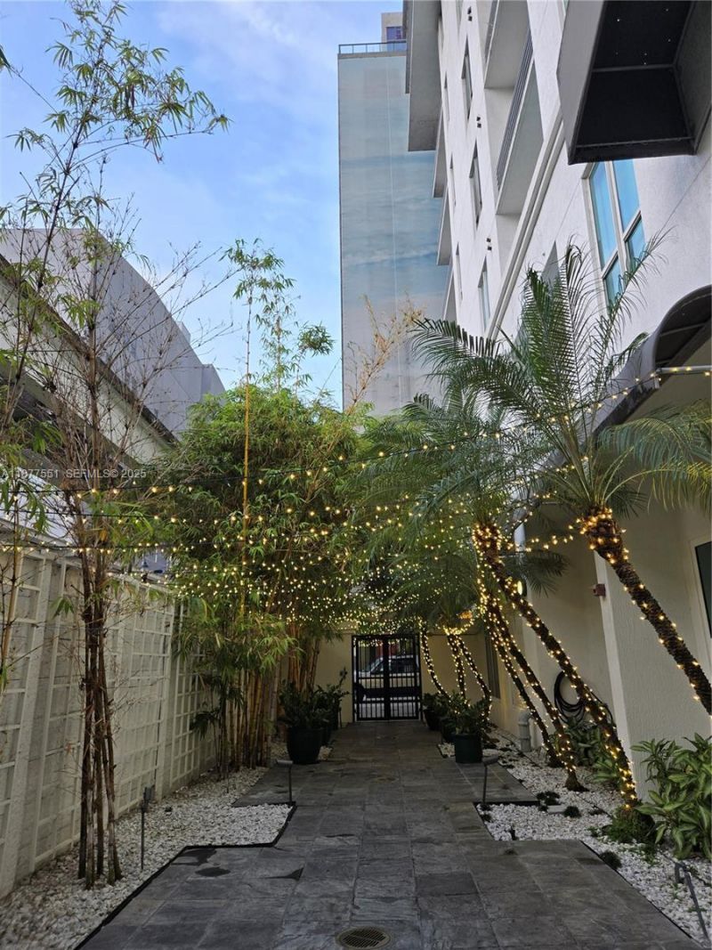 234 NE 3rd St, Unit 1104, Miami, FL 33132 Photo