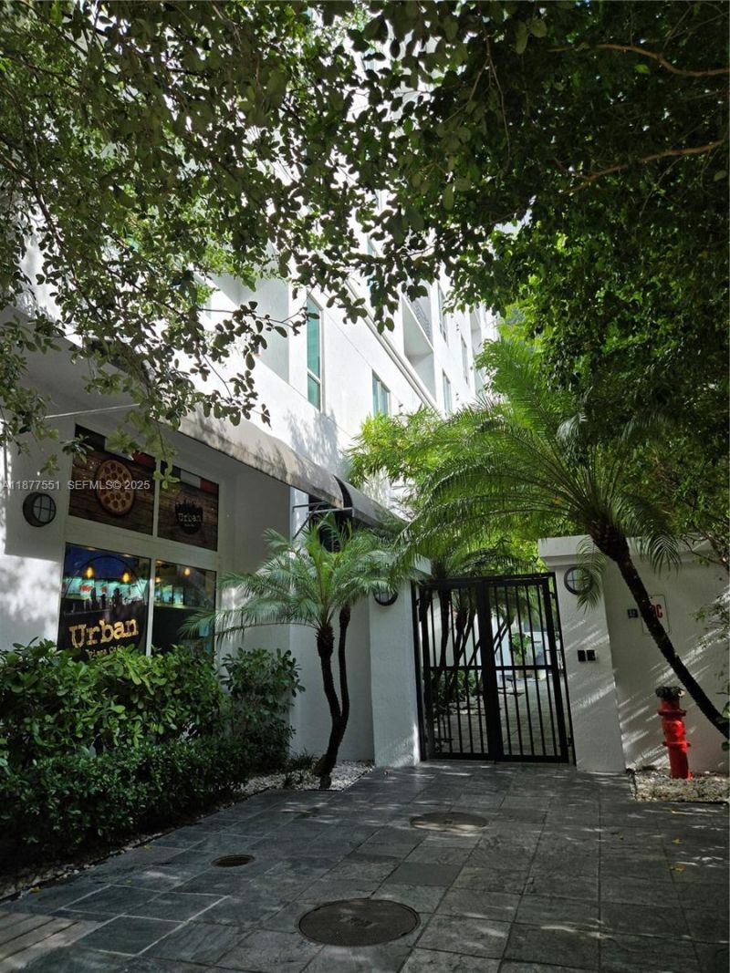 234 NE 3rd St, Unit 1104, Miami, FL 33132 Photo