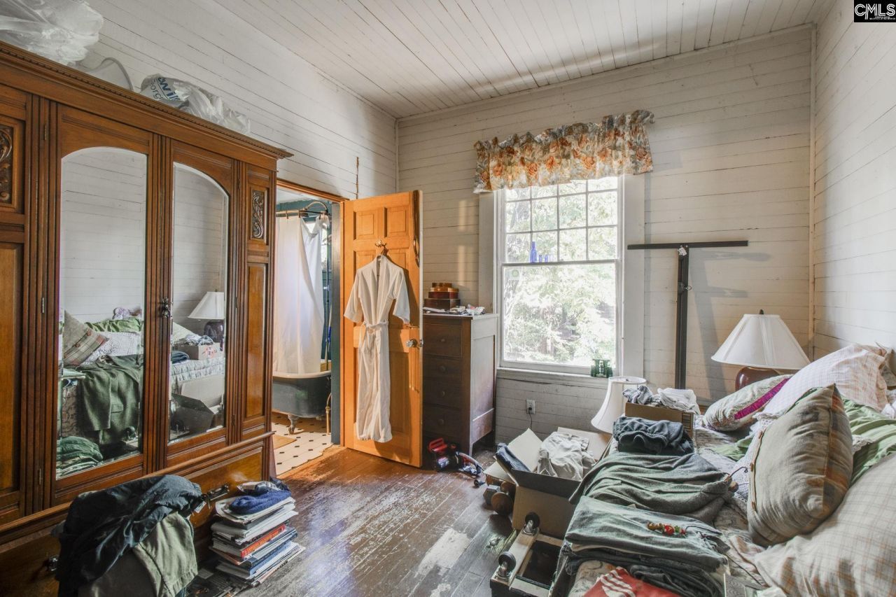 420 S Church Street Photo 15