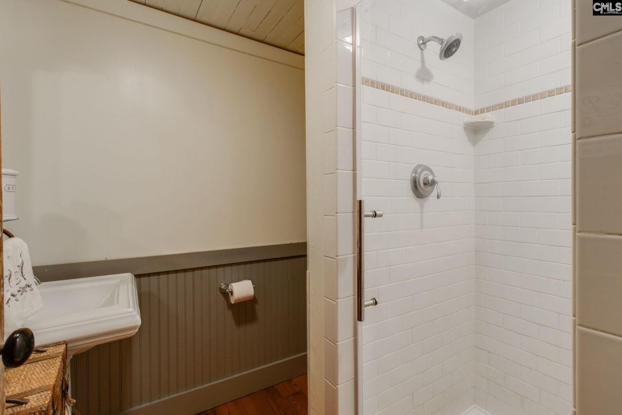 420 S Church Street Photo 19