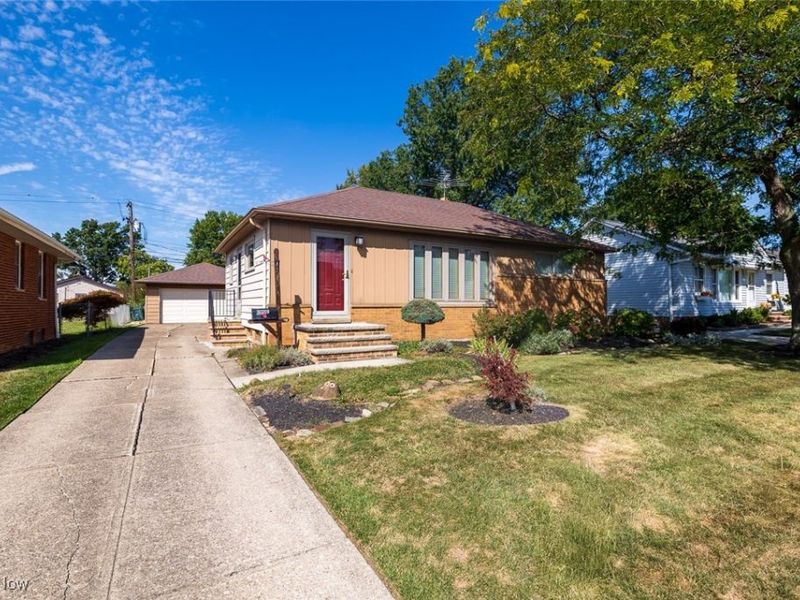 30209 Oakdale Road, Willowick, OH 44095 Photo 2