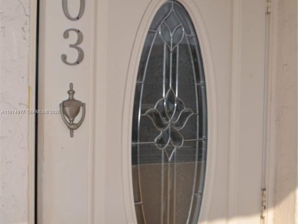 300 S Hollybrook Dr, Unit 203, Pembroke Pines, FL 33025