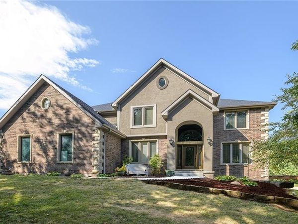 22119 171st Street, Basehor, KS 66007