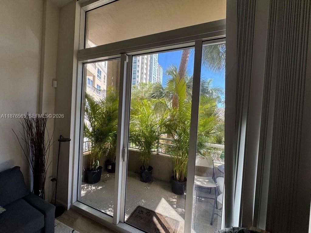 19501 W Country Club Dr, Unit 207, Aventura, FL 33180 Photo