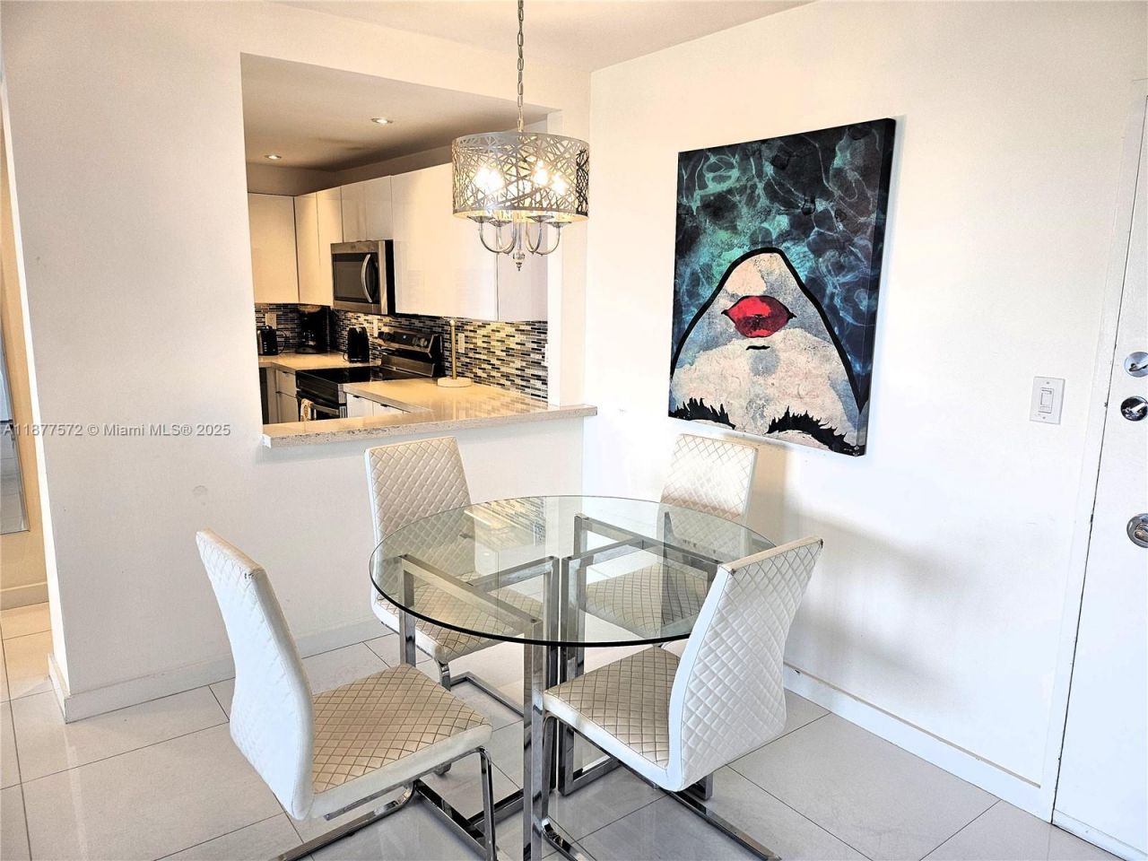 5161 Collins Ave, Unit 707, Miami Beach, FL 33140 Photo