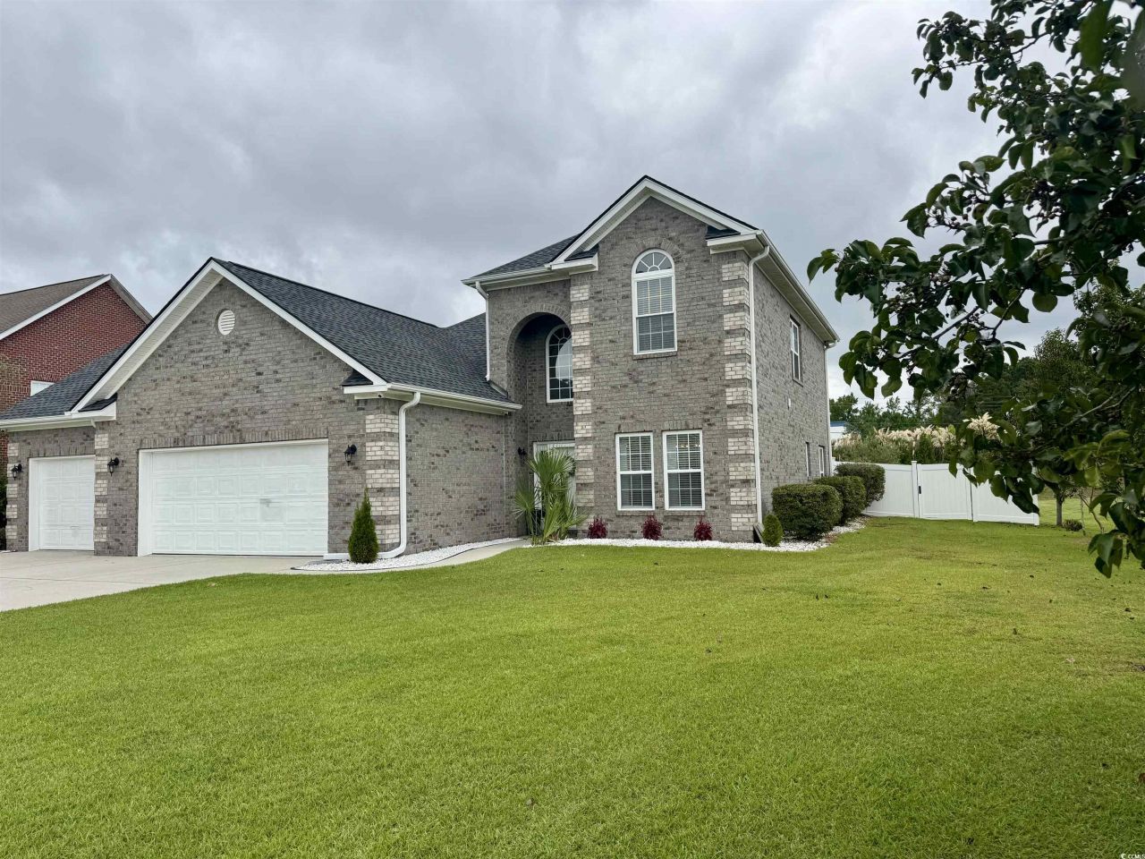 212 Duchess Ct. Photo 36