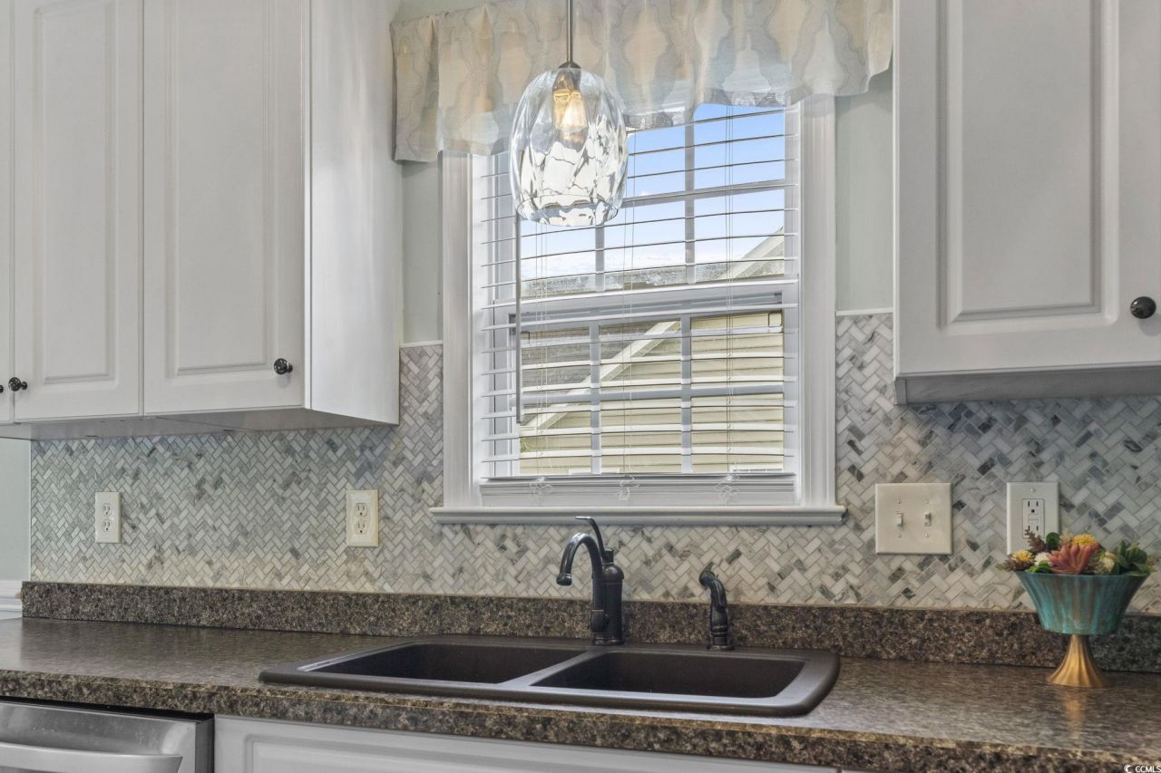 212 Duchess Ct. Photo 8