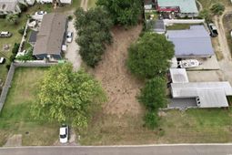 537 Woodland Dr. photo 4