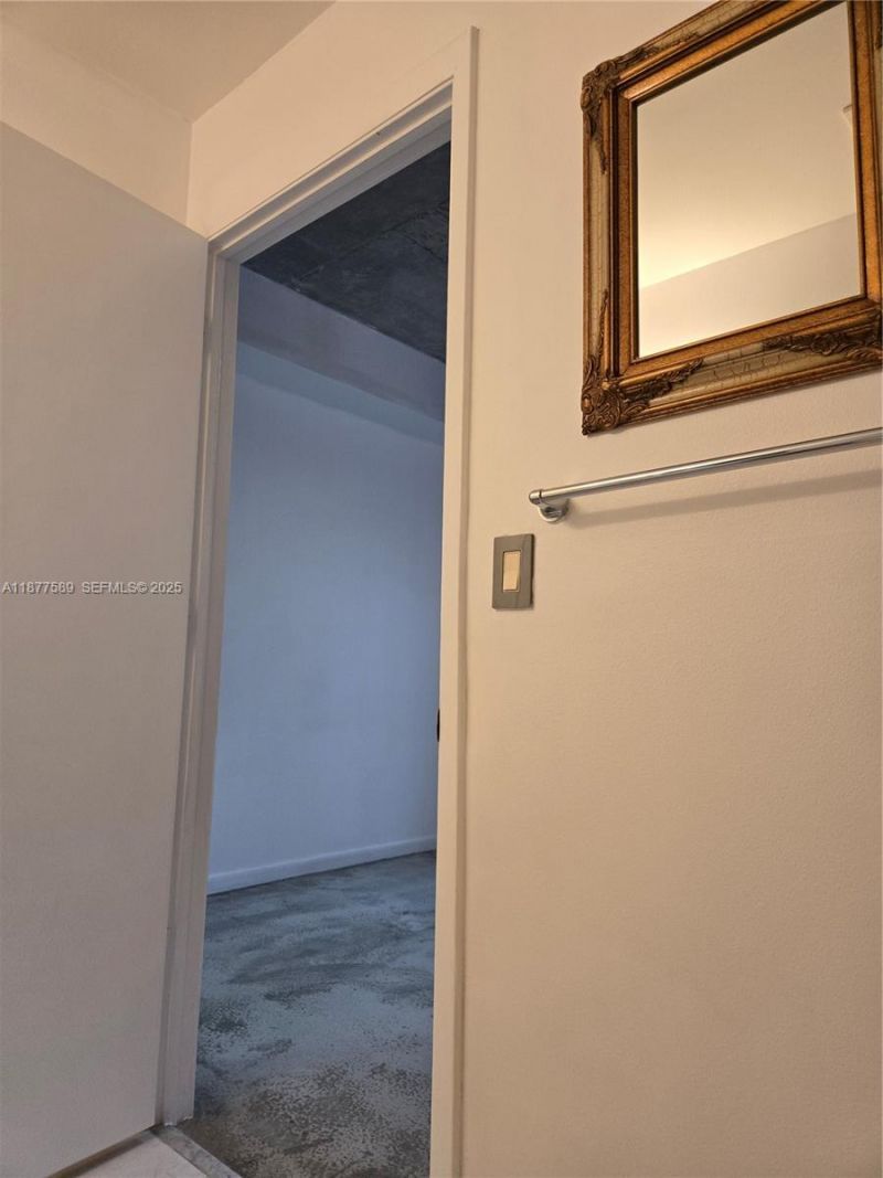 234 NE 3rd St, Unit 1104, Miami, FL 33132 Photo