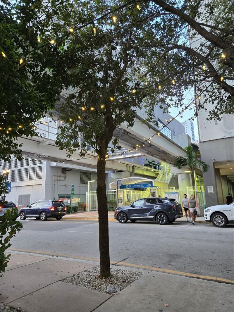 234 NE 3rd St, Unit 1104, Miami, FL 33132 Photo