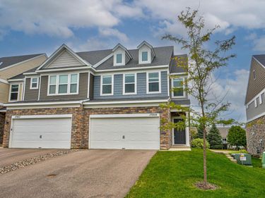 17935 Giants Way, Lakeville, MN 55044