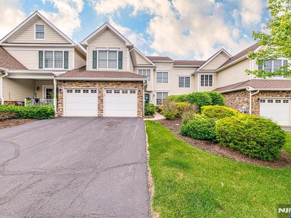 19 Briar Court, HAMBURG, NJ 07419