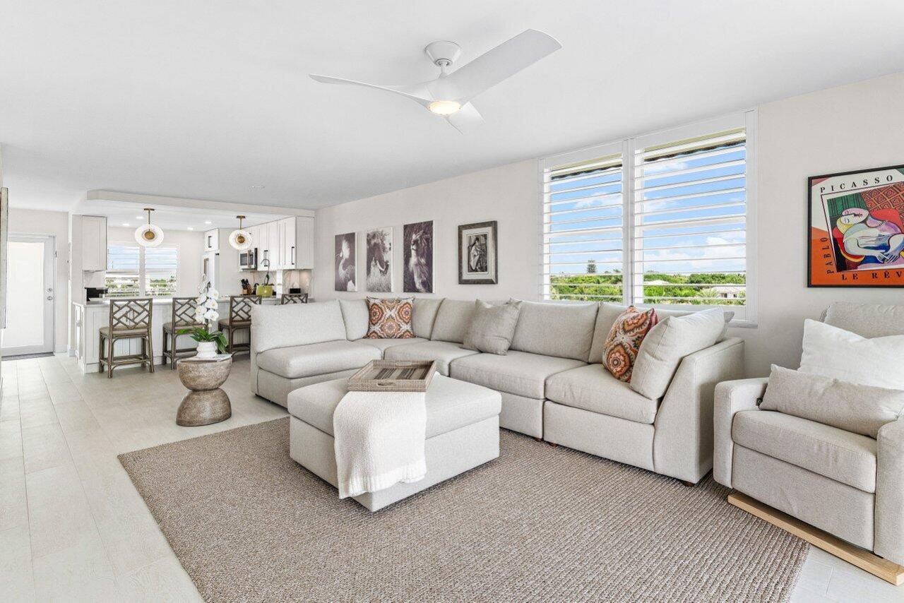 920 Dogwood Drive, Unit 560, Delray Beach, FL 33483 Photo