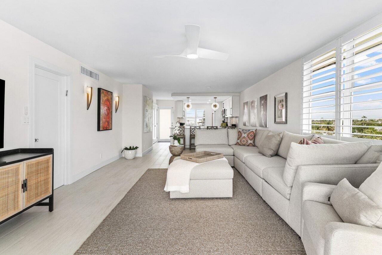 920 Dogwood Drive, Unit 560, Delray Beach, FL 33483 Photo