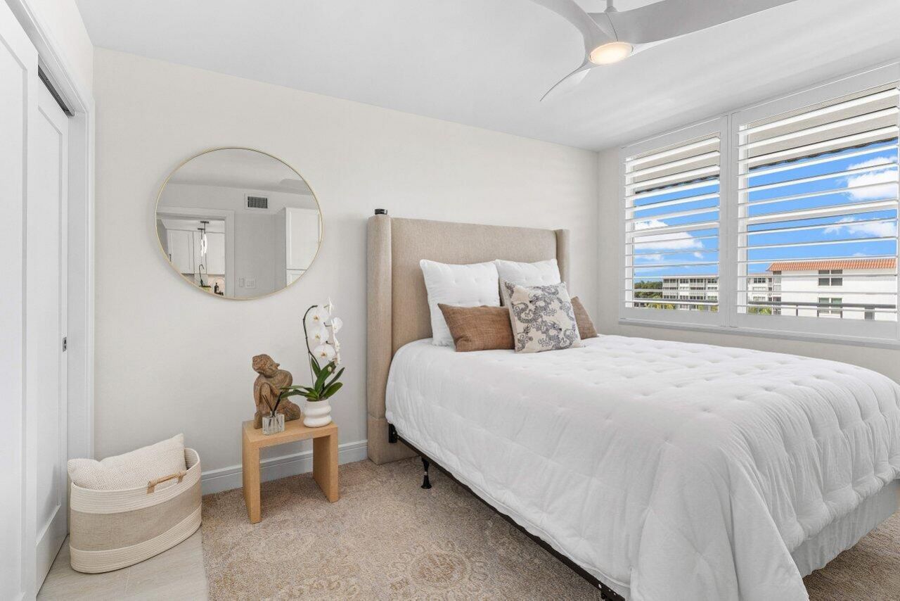 920 Dogwood Drive, Unit 560, Delray Beach, FL 33483 Photo