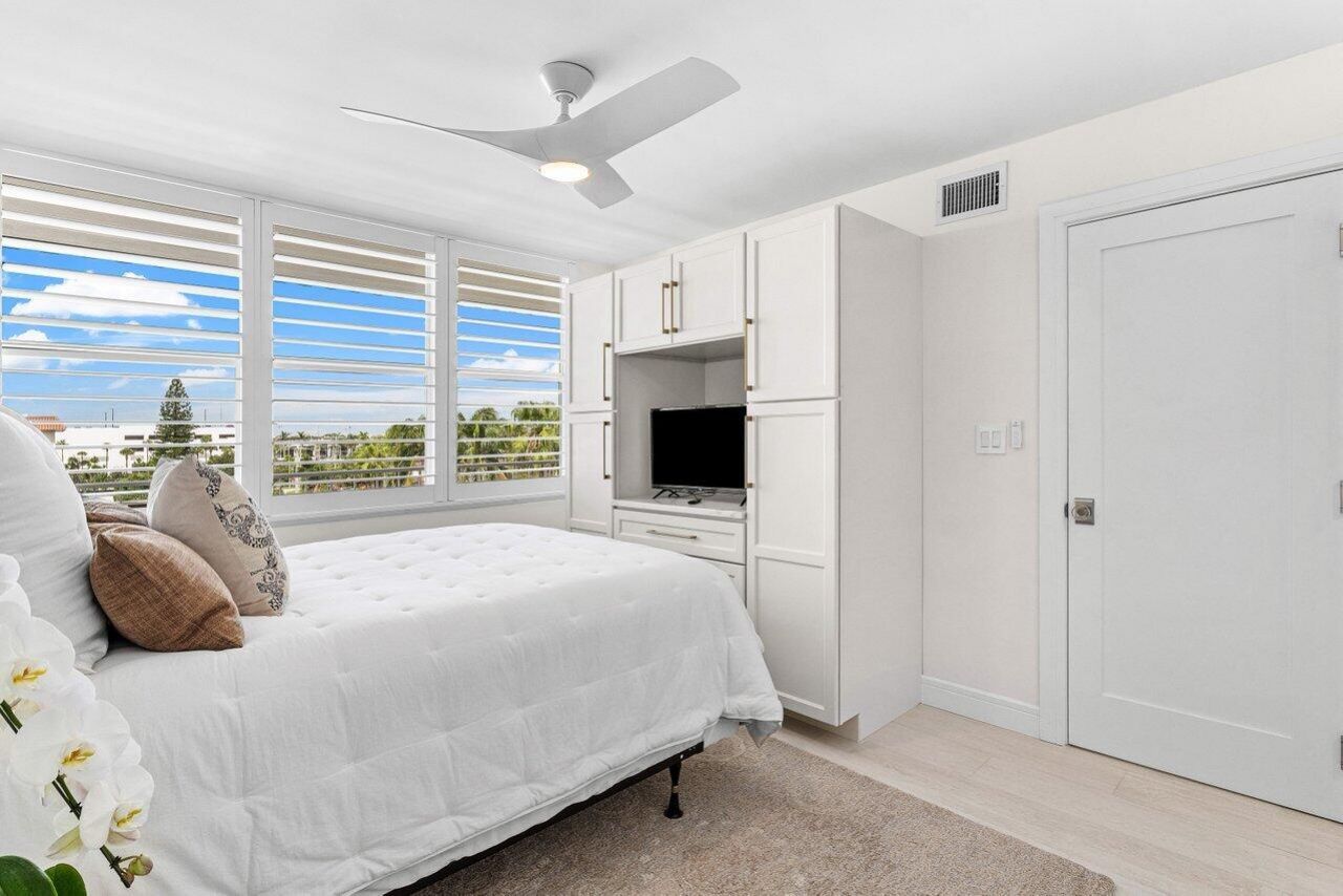 920 Dogwood Drive, Unit 560, Delray Beach, FL 33483 Photo