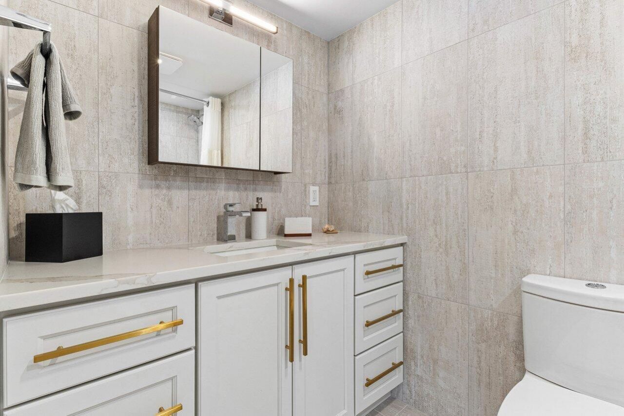 920 Dogwood Drive, Unit 560, Delray Beach, FL 33483 Photo