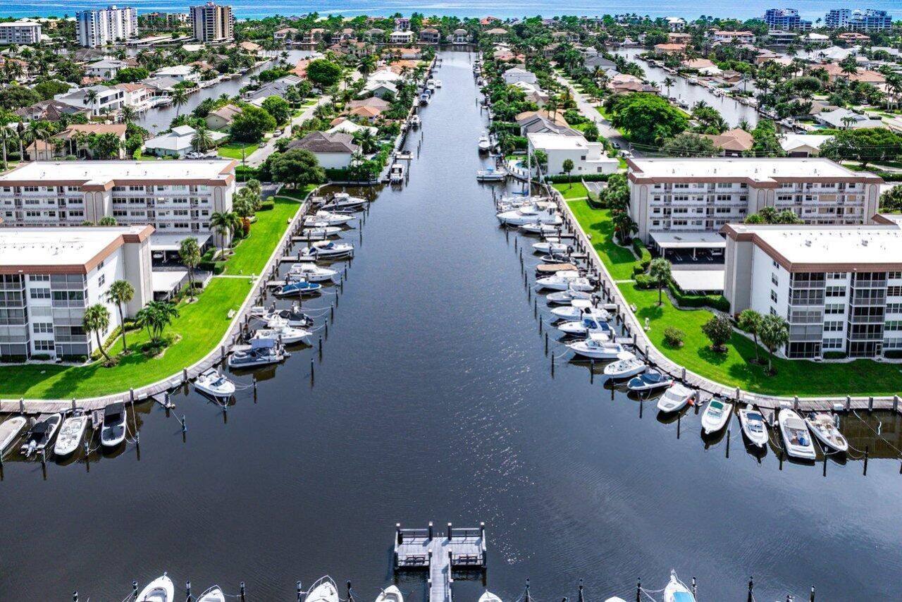 920 Dogwood Drive, Unit 560, Delray Beach, FL 33483 Photo