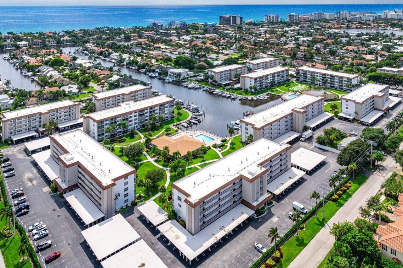 920 Dogwood Drive, Unit 560, Delray Beach, FL 33483 Photo