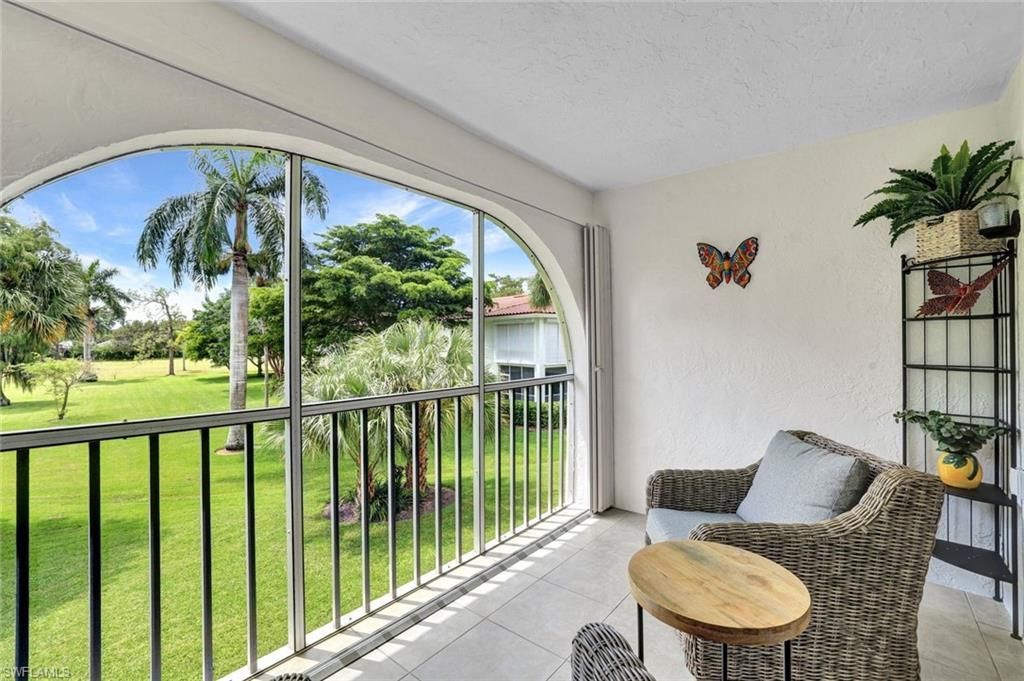 1055 Forest Lakes Dr, Unit F203, Naples, FL 34105 Photo