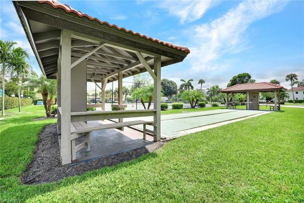 1055 Forest Lakes Dr, Unit F203, Naples, FL 34105 Photo
