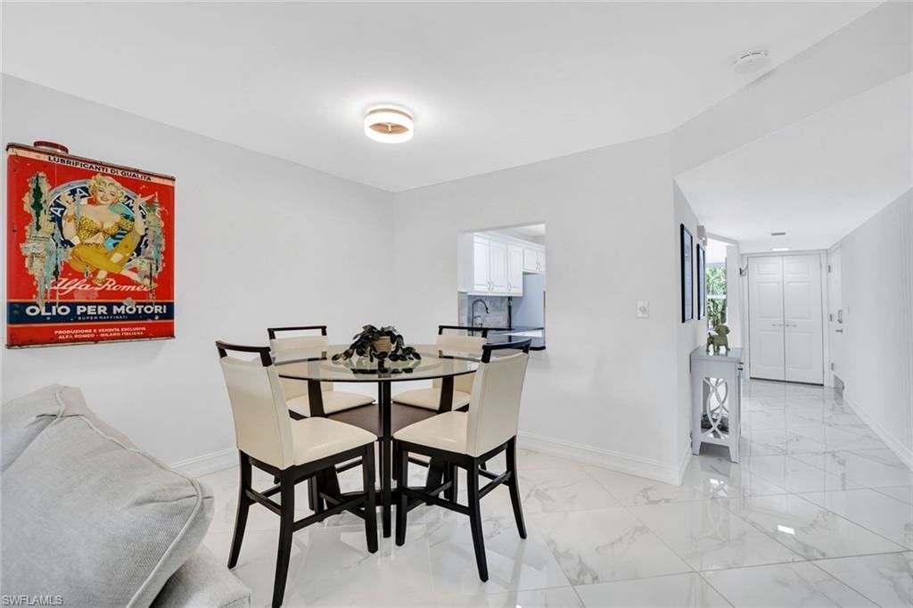 1055 Forest Lakes Dr, Unit F203, Naples, FL 34105 Photo