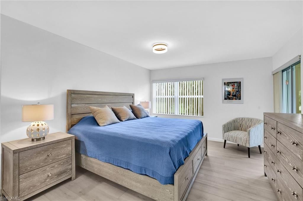 1055 Forest Lakes Dr, Unit F203, Naples, FL 34105 Photo