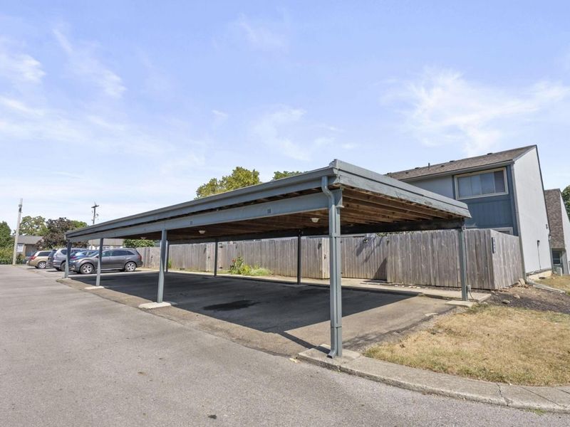 1046 Merrimar Circle N, Unit B, Columbus, OH 43220 Photo 27