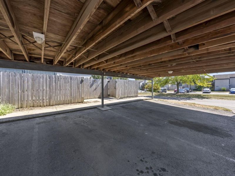 1046 Merrimar Circle N, Unit B, Columbus, OH 43220 Photo 29