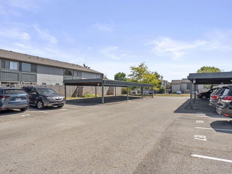 1046 Merrimar Circle N, Unit B, Columbus, OH 43220 Photo 30