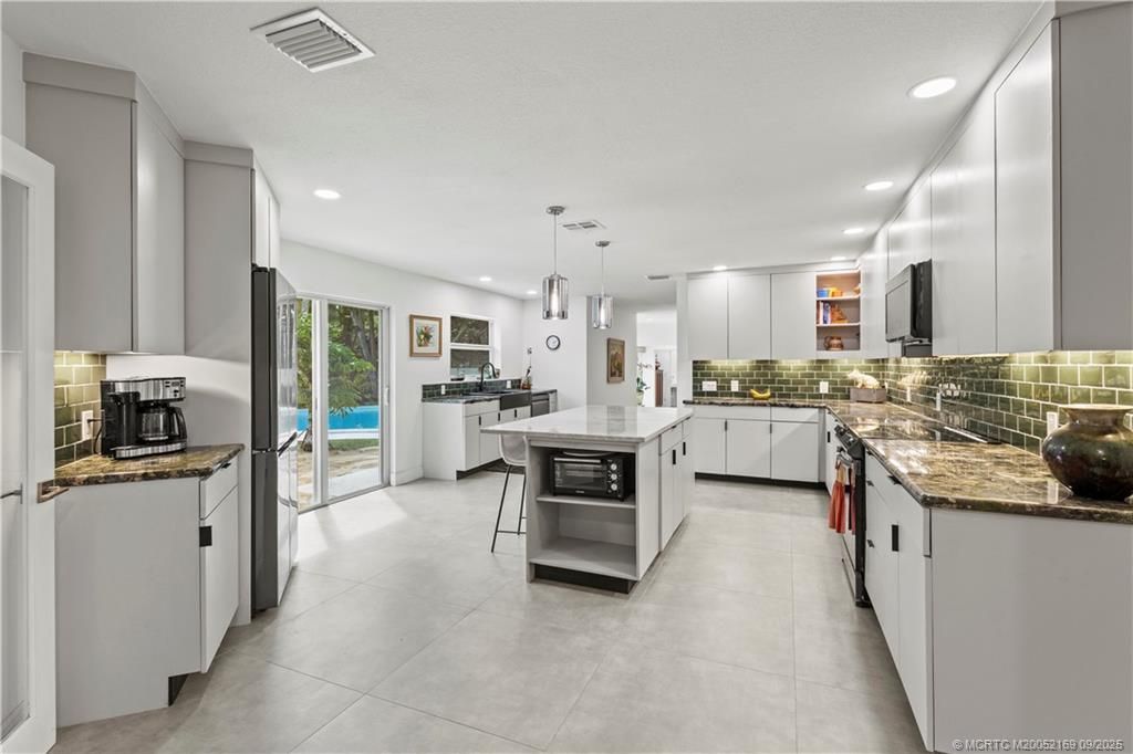 1001 S 11th Street, Fort Pierce, FL 34950 Photo