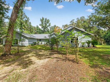 25 LAKE WOOD CIRCLE, OCALA, FL 34482