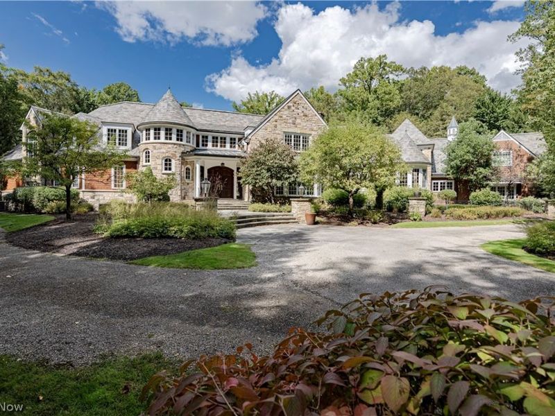 7955 Gray Eagle Chase, Gates Mills, OH 44040 Photo 3