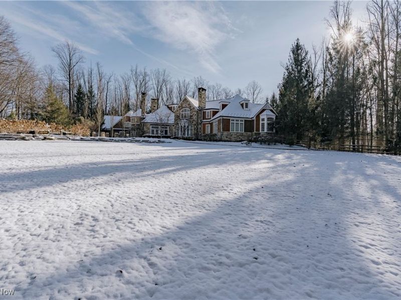 7955 Gray Eagle Chase, Gates Mills, OH 44040 Photo 5