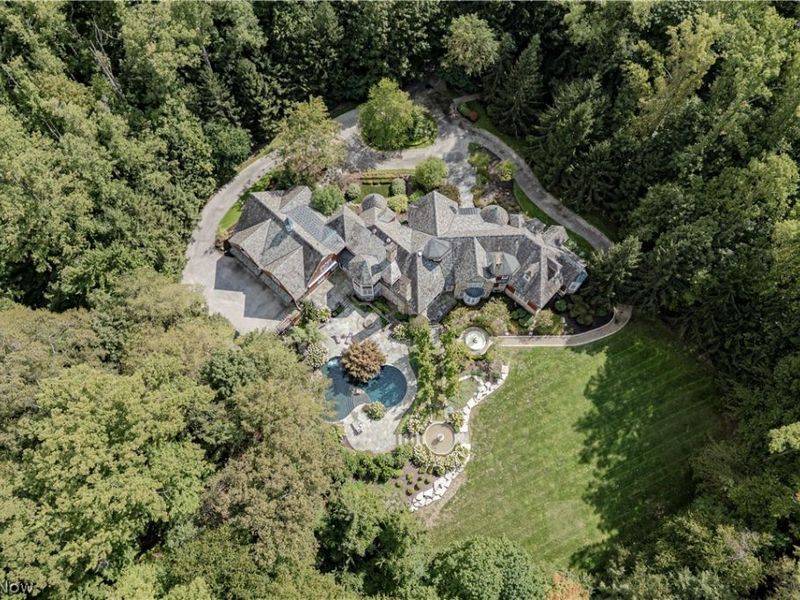 7955 Gray Eagle Chase, Gates Mills, OH 44040 Photo 5