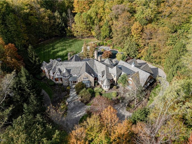 7955 Gray Eagle Chase, Gates Mills, OH 44040 Photo 7