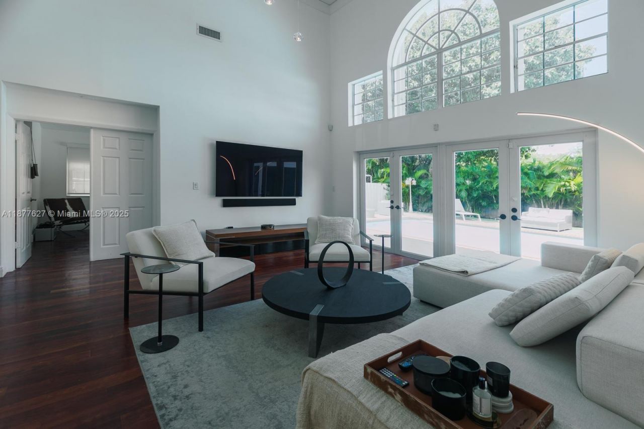 9431 SW 212th Ter, Cutler Bay, FL 33189 Photo