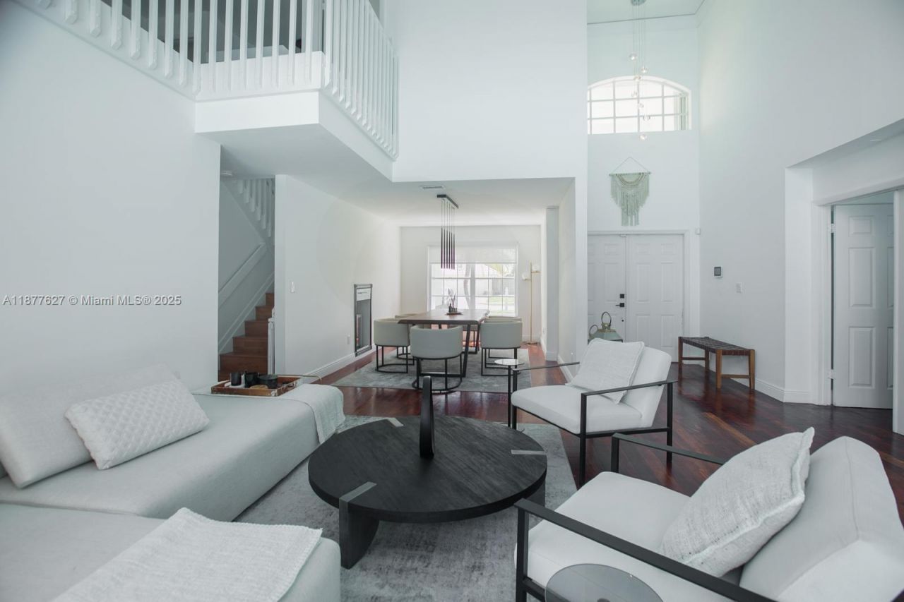 9431 SW 212th Ter, Cutler Bay, FL 33189 Photo