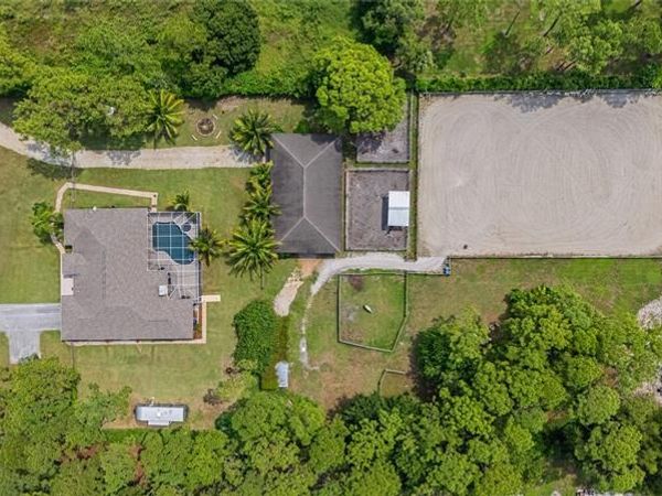 18392 50th St N, Loxahatchee, FL 33470