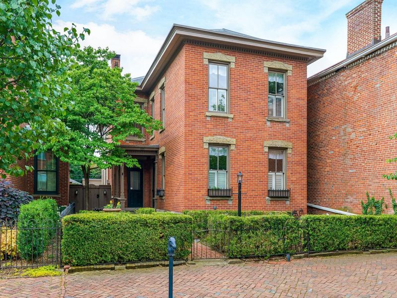 37 Stewart Avenue, Columbus, OH 43206 Photo 1