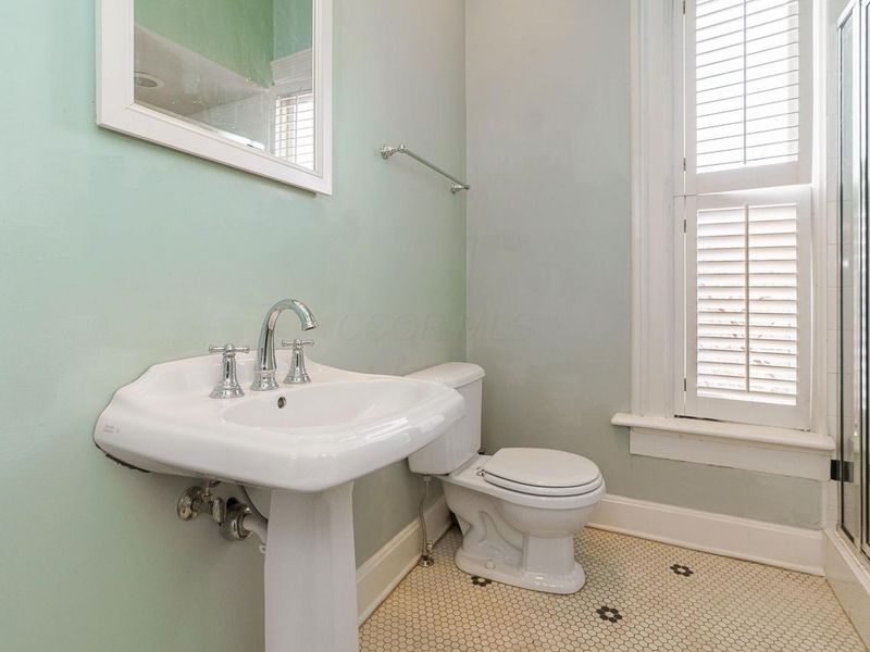 37 Stewart Avenue, Columbus, OH 43206 Photo 24