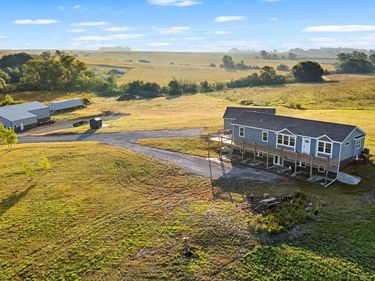 10825 108 Street, Weeping Water, NE 68463