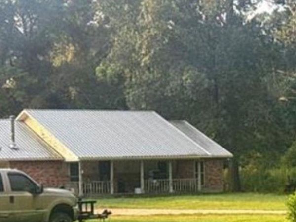 32749 JOHN BARBER Road, Holden, LA 70744