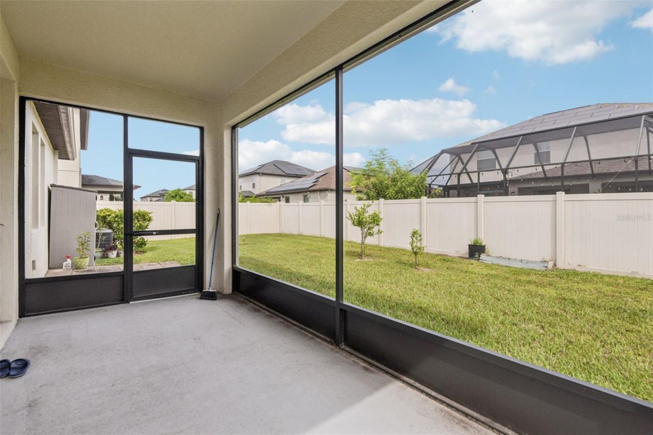 24928 Lambrusco Loop, Lutz, FL 33559 Photo