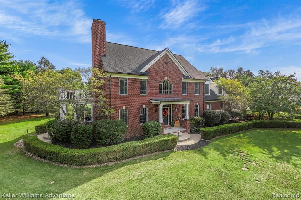 4710 Botany Glen, Commerce Township, MI 48382 Main Photo