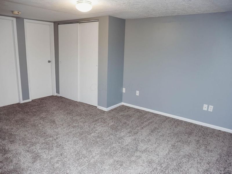 4063 Parkcove Drive, Unit 21A, Columbus, OH 43230 Photo 10