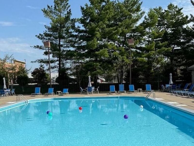 4063 Parkcove Drive, Unit 21A, Columbus, OH 43230 Photo 6