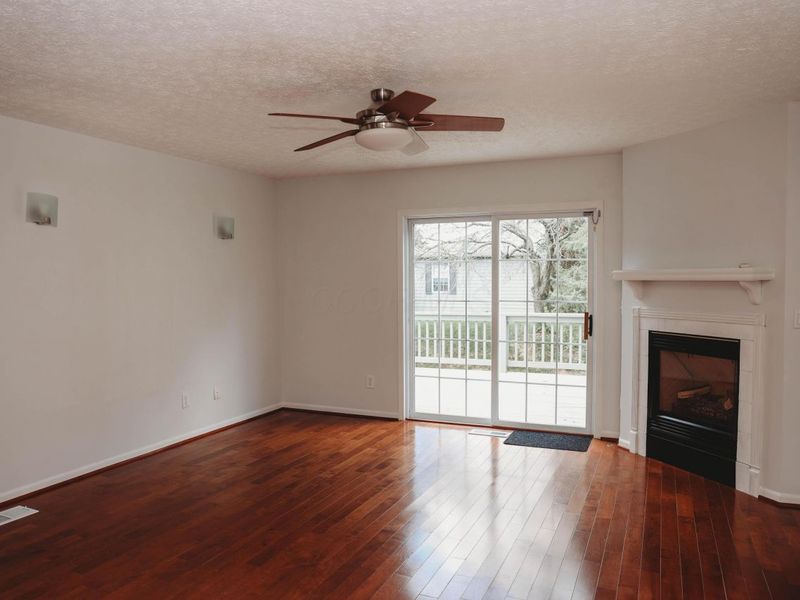 4063 Parkcove Drive, Unit 21A, Columbus, OH 43230 Photo 9