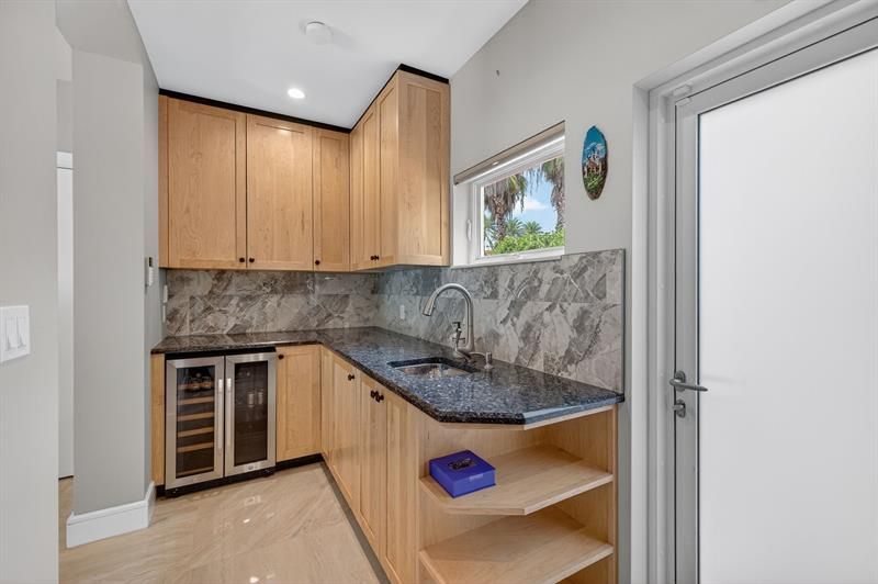 2024 Harbourview Drive, Fort Lauderdale, FL 33316 Photo